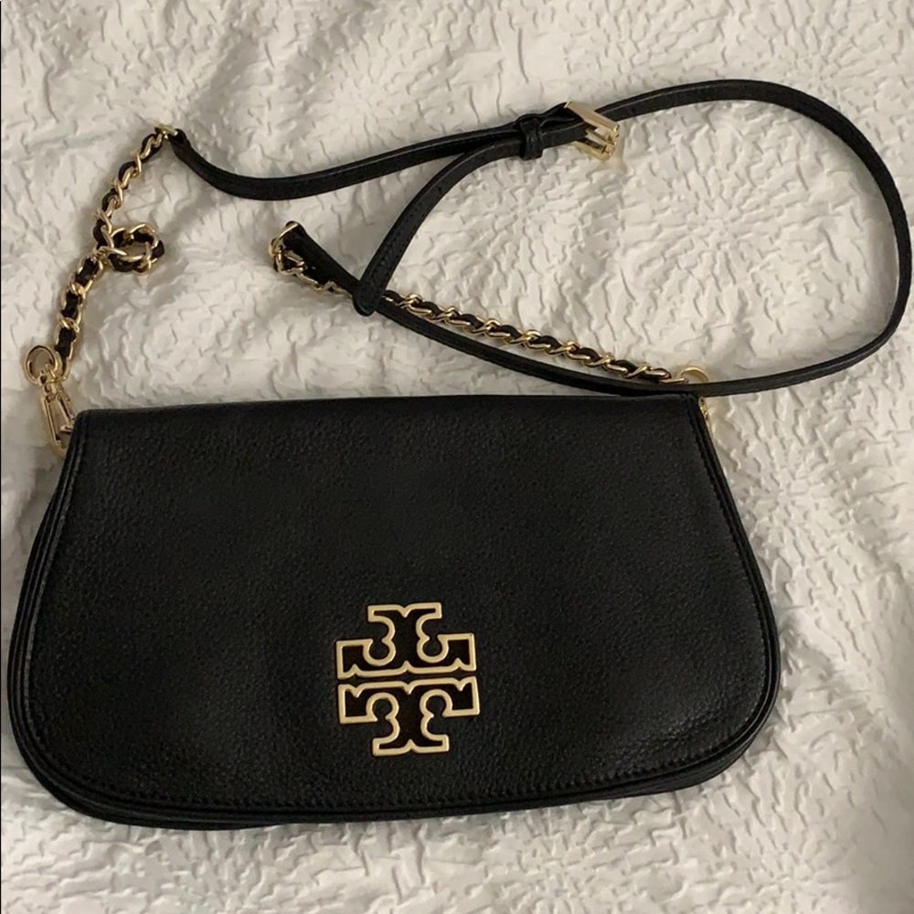 👛: Tory Burch Clutch